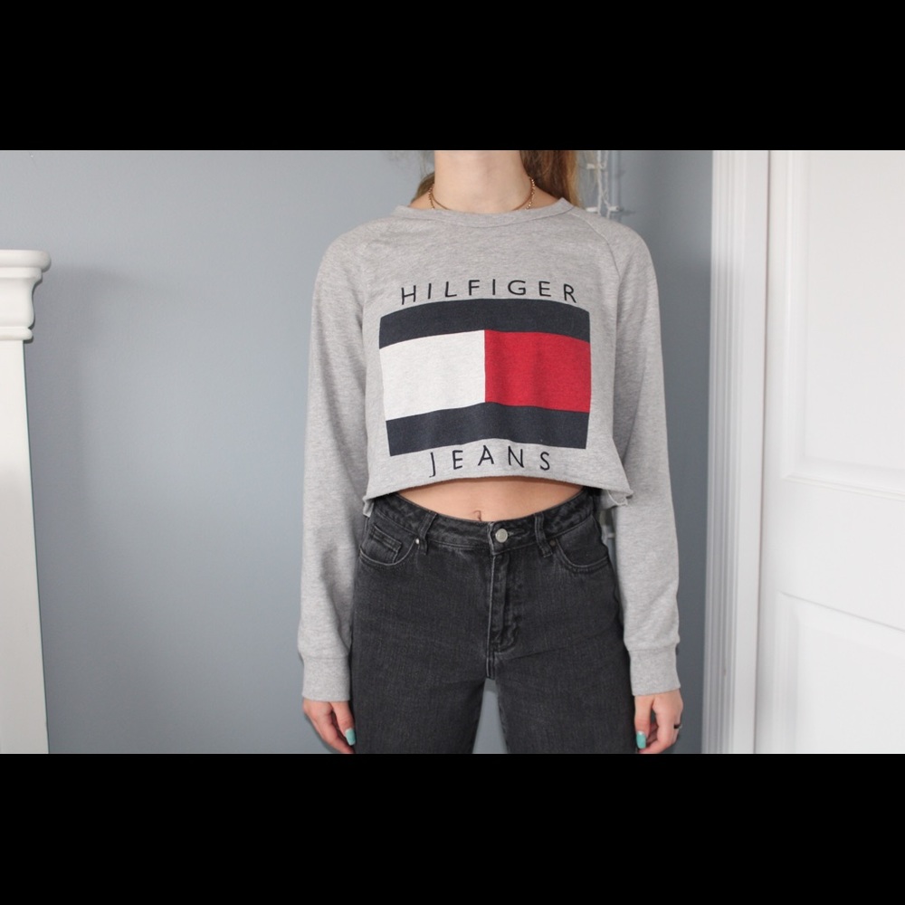 tommy hilfiger light crew neck